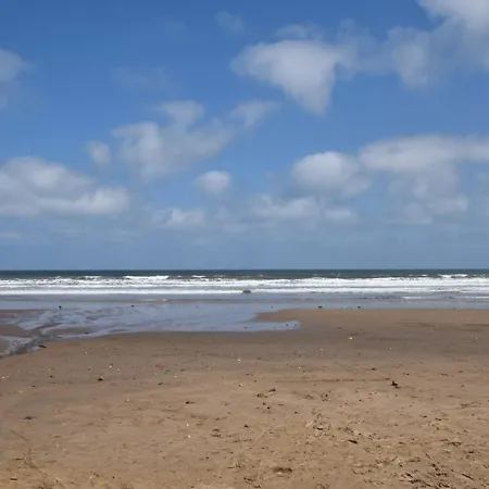 1 Bed In Filey 77710 דירה